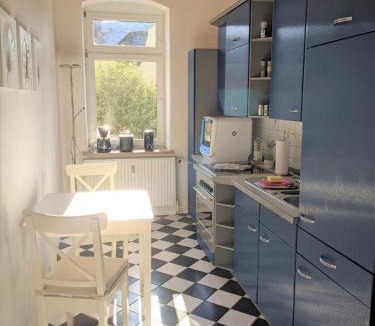 Rathmannsdorf Apartment | Urlaubsmagie - Ferienwohnung Rotmilan - Garten & Saisonaler Pool - R1