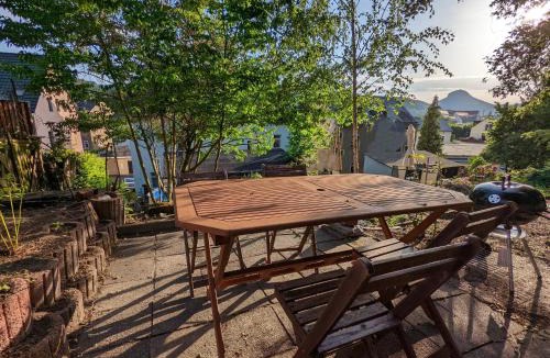Rathmannsdorf Apartment | Urlaubsmagie - Ferienwohnung Ruheort - Garten & Saisonaler Pool - R2