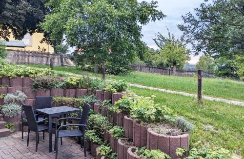 Lichtenhain Apartment | Urlaubsmagie - Ferienwohnung Steinpfad -Mitten in der Natur - S3