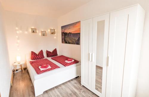 Lichtenhain Apartment | Urlaubsmagie - Ferienwohnung Wasseramsel - Terrasse, Grill & Saisonaler Pool - W2