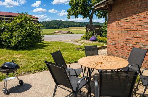 Lichtenhain Apartment | Urlaubsmagie Ferienwohnung Wiesengrün - direkt am Wanderweg - für 6P - W6