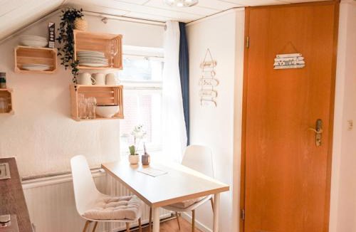 Sebnitz House | Urlaubsmagie - Ferienwohnung Tagtraum - Garten mit Terrasse & Saisonaler Pool - H4