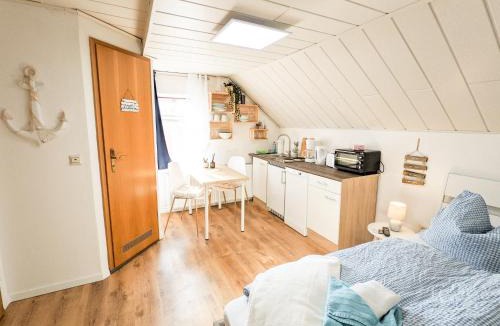 Sebnitz Apartment | Urlaubsmagie - Ferienwohnung Talruhe - Garten mit Terrasse & Saisonaler Pool - H5