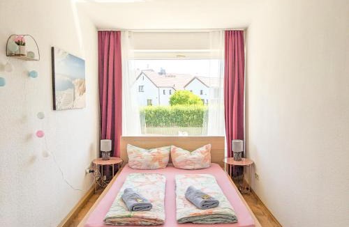 Lichtenhain Apartment | Urlaubsmagie - Ferienwohnung Wildblume - Terrasse, Grill & Saisonaler Pool - W4