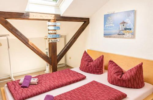 Lichtenhain House | Urlaubsmagie - Maisonette-Wohnung Wanderfalke - Saisonaler Pool - W3