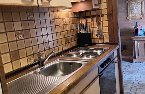 Schofweg Apartment | Urlaubsstube1982 - wildly romantic with a fireplace and rustic charm