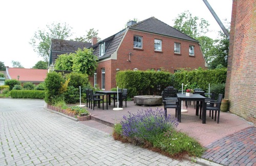 Uttum Apartment | Uttumer Mühle: Daike - Schöne Og-ferienwohnung für 4 Personen an der Uttumer Mühle