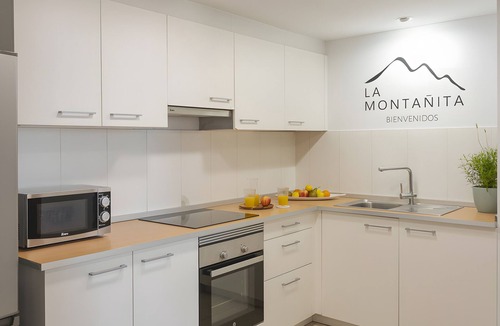 Las Palmas de Gran Canaria Apartment | Vacation 'La Montañita' with Sea View, Private Terrace and Wi-Fi