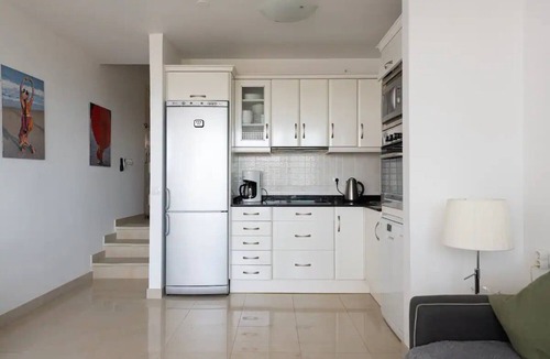 San Agustin Apartment | Vacation Apartment 'Apartamento Con Piscina' with Shared Pool, Wi-Fi and Air Conditioning