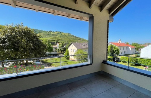 Vogtsburg Apartment | Vacation Rental/Apartment for 4 Guests, 78 m², in Vogtsburg im Kaiserstuhl (312949)