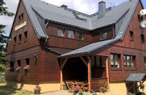 Hermsdorf-Erzgebirge Apartment | Vacation apartment 1 - Ferienwohnungen Kammbaude