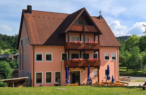Pottenstein Cottage | Vacation apartment 1 - Gasthaus Zum Schneider