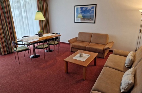 Hohen Wieschendorf Apartment | Vacation apartment/apartment for 6 guests with 94m² in Hohen Wieschendorf (301586)