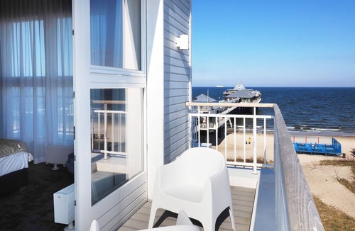 Heringsdorf Apartment | Vacation apartment with 1 bedroom and balcony facing the lake