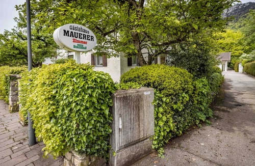 Bad Reichenhall Apartment | Vacation apartment 26 sqm for 1 person with mountain view on the mezzanine floor