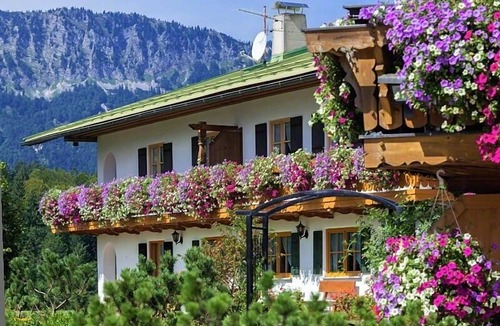 Bischofswiesen Apartment | Vacation apartment no. 14 for 2 - 4 persons, approx. 100 m², 1 bedroom, living room, kitchen, bathroom