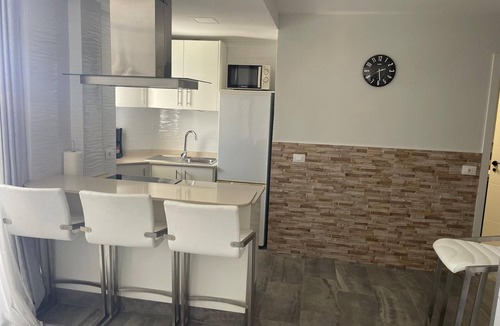 Los Cristianos Apartment | Vacation Apartment 'Relaxing Los Cristianos' with Sea View, Wi-Fi and Air Conditioning
