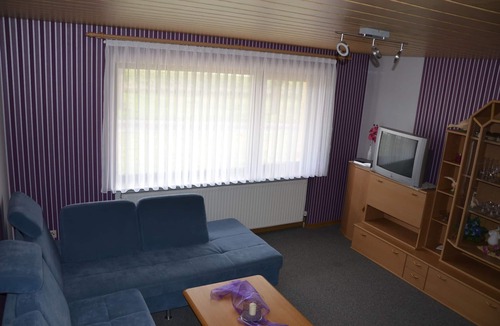 Rulfingen Apartment | Vacation apartment 1 | Ferienhof Hund Mengen | beautiful countryside