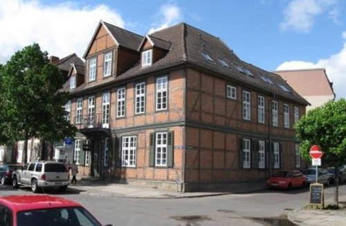 Schwerin Apartment | Vacation apartment 3, top floor, 1 bedroom - Ferienwohnungen MittenDrin