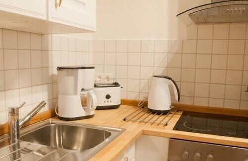 City Centre Regensburg Apartment | Vacation apartment 47sqm in the heart of the old town with fully equipped kitchen