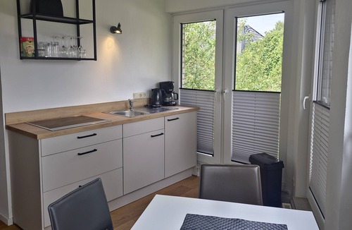 Neeberg House | Vacation apartment 5 - boathouse: compact, dog-friendly & with a large terrace