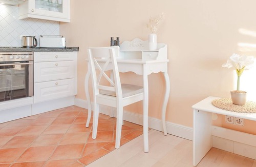 Alt-Travemunde/Ronnau Apartment | Vacation apartment/apartment for 3 guests with 43m² in Travemünde (294131)