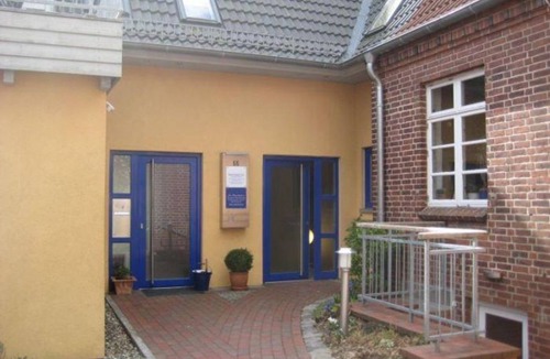 Pries - Friedrichsort Apartment | Vacation apartment Am Magnolienbaum - apartment/apartment, shower, WC, Whg. 1