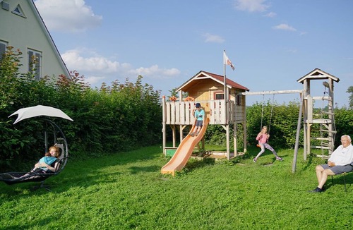 Binzwangen Apartment | Vacation apartment/apartment for 4 guests with 55m² in Colmberg (177316)