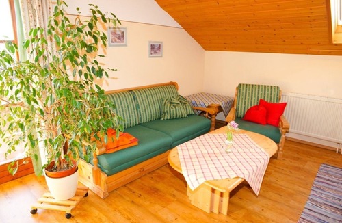 Bobing Apartment | Vacation apartment/apartment for 5 guests with 75m² in Böbing (115048)