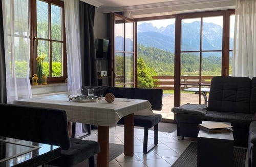 Kruen Apartment | Vacation apartment/apartment for 4 guests with 85m² in Krün (296810)