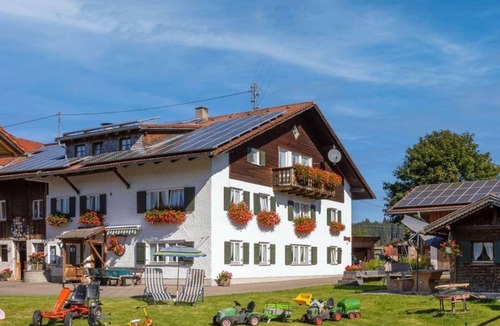 Nesselwang Apartment | Vacation apartment Breitenberg, 2 bedrooms, shower/WC - Veiter-Hof, Bauernhof