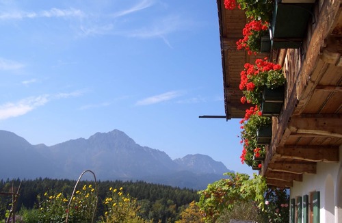 Kleinhogl Apartment | Vacation apartment Bavaria 62 sqm up to 5 persons, 2 sleeping cabins, 3 bedrooms, balcony