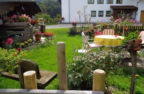 Inzell Apartment | Vacation apartment Bergblick, 3 pers, 1 bedroom, 1 bed-sitting room, balcony, 45 sqm