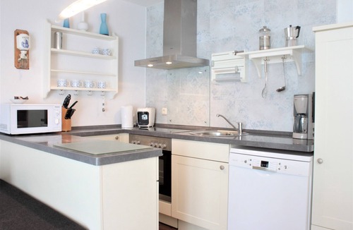 Oertzenhof Apartment | Vacation apartment "Blume" on Poel