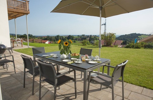 Bad Kohlgrub Apartment | Vacation apartment/apartment for 6 guests with 88m² in Bad Kohlgrub (66317)