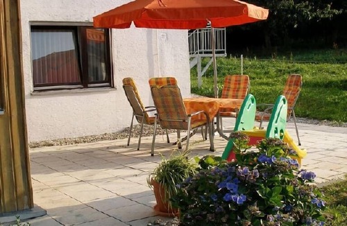Gleissenberg Apartment | Vacation apartment with terrace and mountain view of the Hoher Bogen