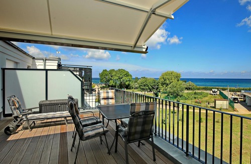 Heiligendamm Apartment | Vacation apartment for up to 4 people + dog with lake view, two balconies & beach