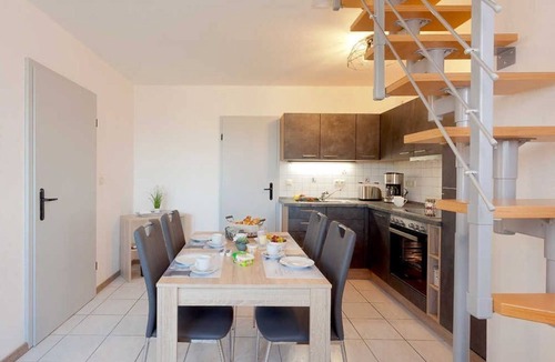 Trassenheide Apartment | Vacation apartment Hedy on the upper floor - Ferienwohnungen Wiesenblick