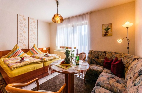 Trassenheide Bed & Breakfast | Vacation apartment 2 - Family-run guesthouse & vacation apartments Fischer-Haus