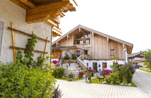 Unterwoessen Apartment | Vacation apartment 1, hayloft 54 sqm, up to 4 persons, 1 bedroom