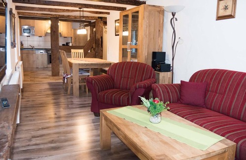 Melbecke Apartment | Vacation apartment Ferienwohnung Waldblick - relaxation in the historic farmhous