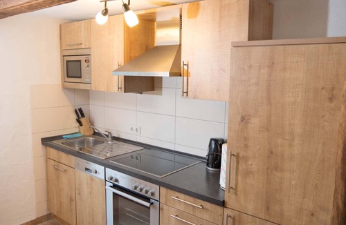 Melbecke Apartment | Vacation apartment Ferienwohnung Waldblick - relaxation in the historic farmhous