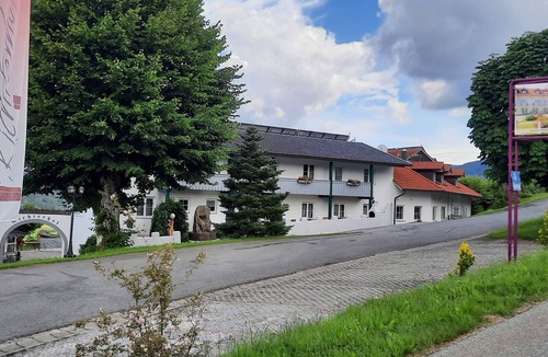 Kollnburg Apartment | Vacation apartment for 8 people - Bavarian Forest - incl. wellness