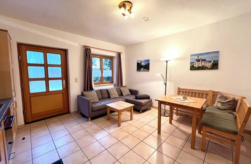 Fuessen Apartment | Vacation apartment "Hohenschwangau in the Königstraße vacation home "