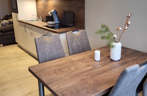 Bissendorf Apartment | Vacation apartment in Ossenbrock - modern and bright with terrace, sauna & alpacas