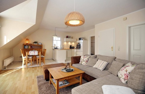 Wittenbeck Apartment | Vacation apartment in Wittenbeck - quiet location, 2 floors, only a few minutes to the east coast