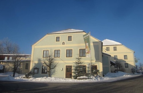 Eschlkam Apartment | Vacation apartment in a brewery inn for two people in the Upper Bavarian Forest
