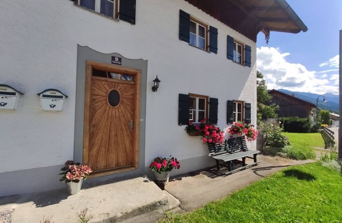 Buching Apartment | Vacation apartment in a farmhouse right on the edge of the Alps - near Neuschwanstein Castle