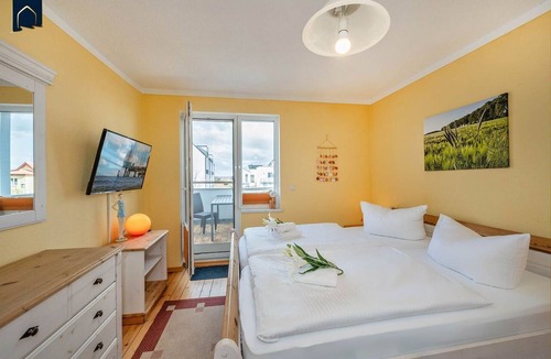 Zinnowitz Apartment | Vacation apartment in Zinnowitz with garden - close to the beach & ideal for 2 people - Villa