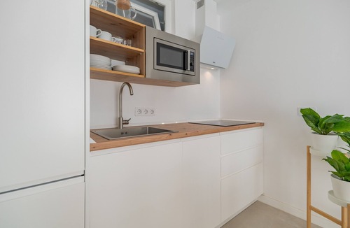 Las Rosas Apartment | Vacation Apartment 'Isabel 6' with Private Terrace, Wi-Fi and Air Conditioning